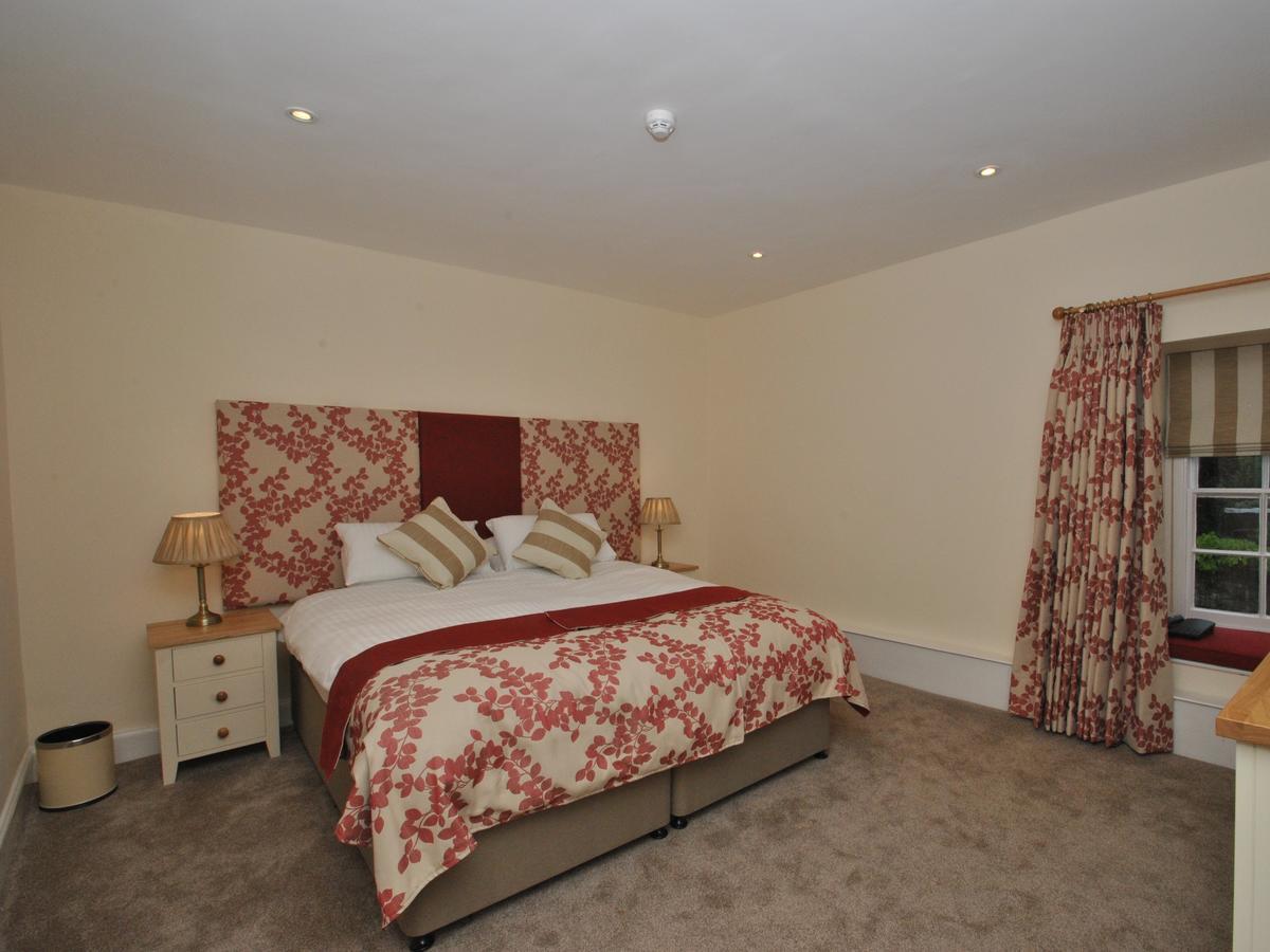 The Hood Arms Kilve Quarto foto